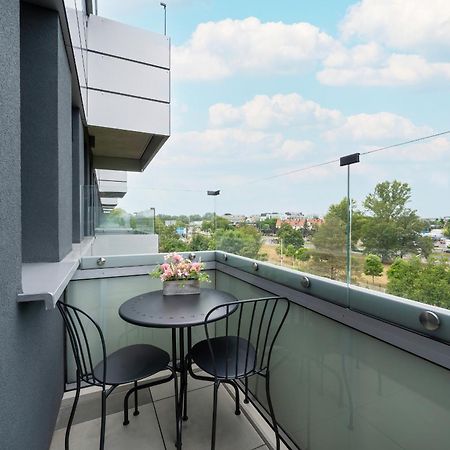 Apartamenty Zwycieska Z Klimatyzacja, Free Garage Wroclaw By Noclegi Renters Exterior foto