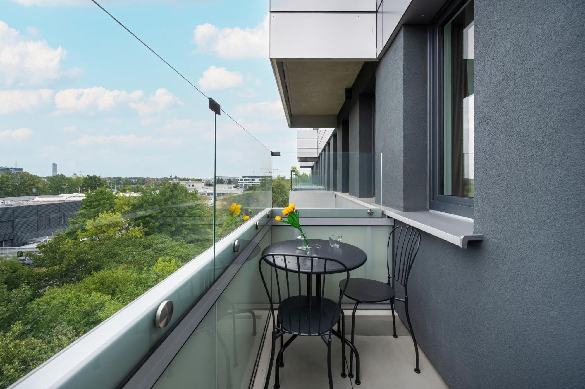 Apartamenty Zwycieska Z Klimatyzacja, Free Garage Wroclaw By Noclegi Renters Exterior foto